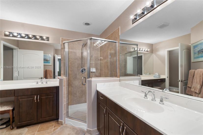 Picture of 7702 Paddock Pl # 7702, Davie FL 33328