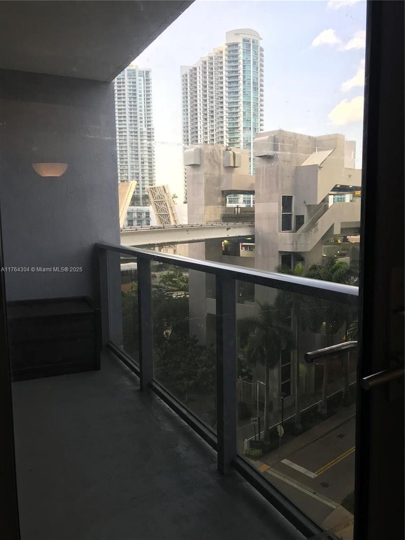 Picture of 31 SE 6Th St # 804, Miami FL 33131