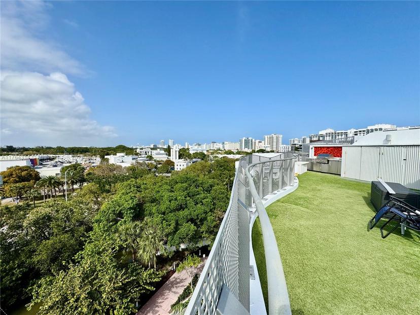 Picture of 2155 Washington Ct # 607, Miami Beach FL 33139
