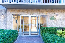 Picture of 7620 Carlyle Ave # 205, Miami Beach, FL 33141