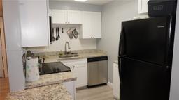 Picture of 3710 N Pine Island Rd # 320, Sunrise, FL 33351