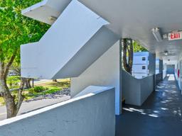Picture of 8401 Lagos De Campo Blvd # 210V, Tamarac, FL 33321