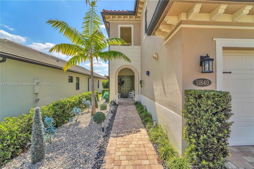 Picture of 11840 SW 13Th Ct, Pembroke Pines FL 33025