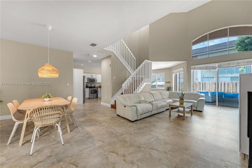 Picture of 5524 NW 112Th Pl, Doral FL 33178