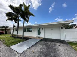 Picture of 8320 Taft St, Pembroke Pines, FL 33024