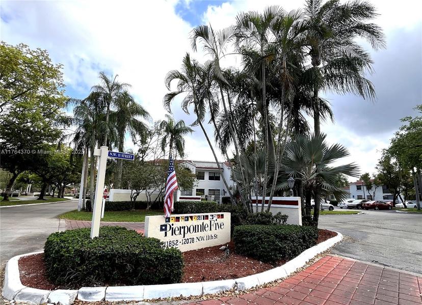 Picture of 11963 NW 11Th St # 11963, Pembroke Pines FL 33026