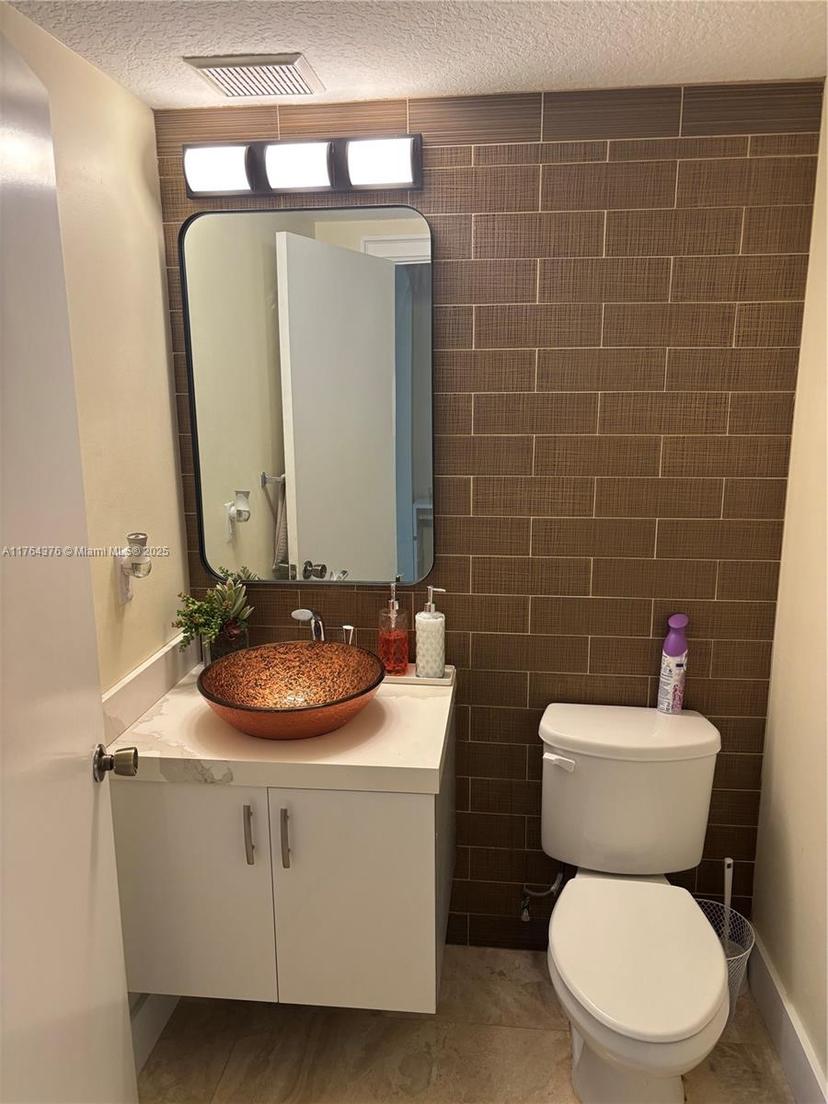 Picture of 2179 Anchor Ct # 1904, Dania Beach FL 33312