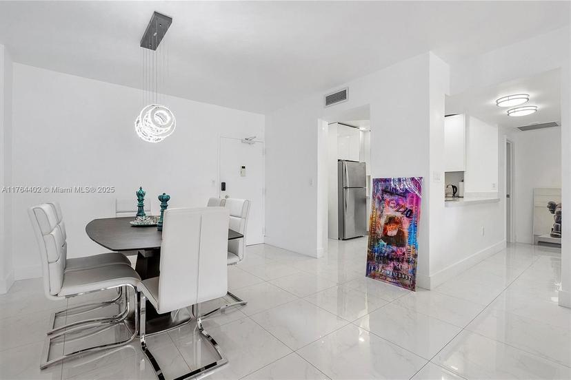 Picture of 1980 S Ocean Dr # 19G, Hallandale Beach FL 33009