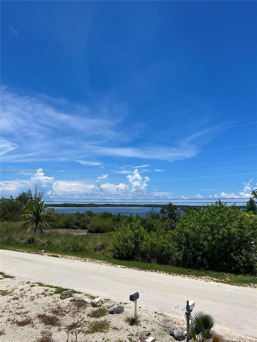 Picture of 16 Shoreland Dr, Key Largo FL 33037
