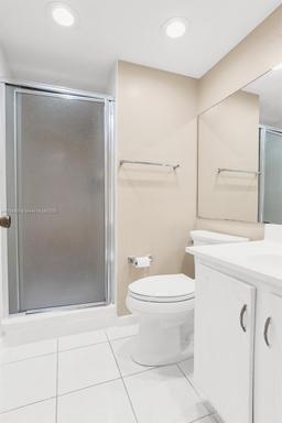 Picture of 9370 SW 8Th St # 322, Boca Raton, FL 33428
