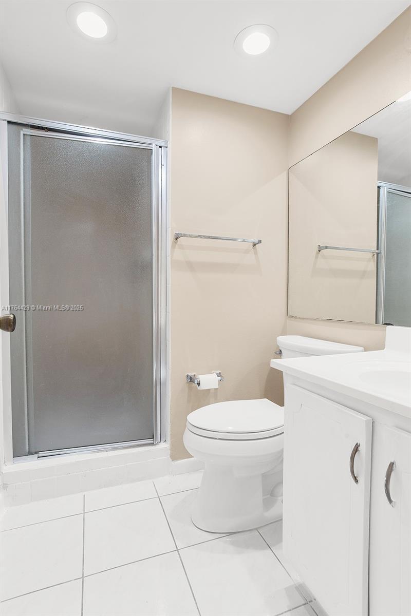 Picture of 9370 SW 8Th St # 322, Boca Raton FL 33428