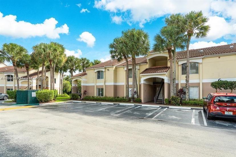 Picture of 815 W Boynton Beach Blvd # 103, Boynton Beach FL 33426