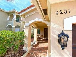 Picture of 1020 NW Leonardo Cir, Port St. Lucie, FL 34986