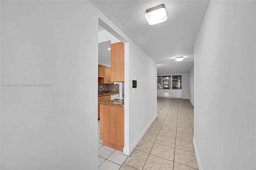 Picture of 4850 NW 29Th Ct # 125, Lauderdale Lakes FL 33313