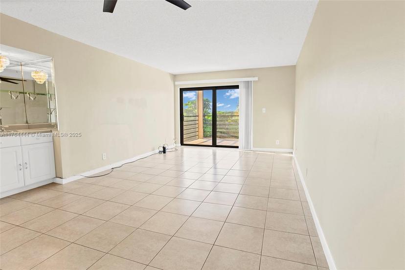 Picture of 9273 SW 8Th # 423, Boca Raton FL 33428