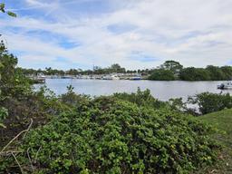 Picture of 727 Hummingbird Way # 1, North Palm Beach, FL 33408