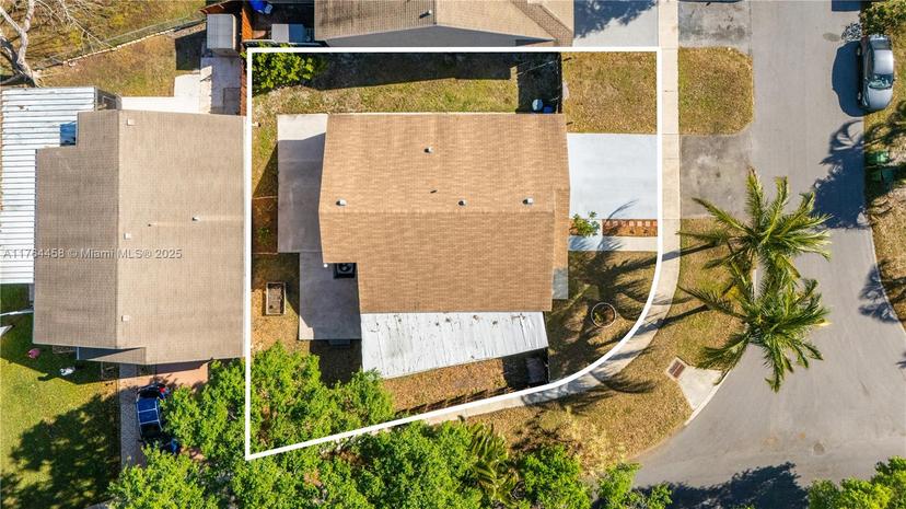 Picture of 8451 SW 10Th Ct, Pembroke Pines FL 33025