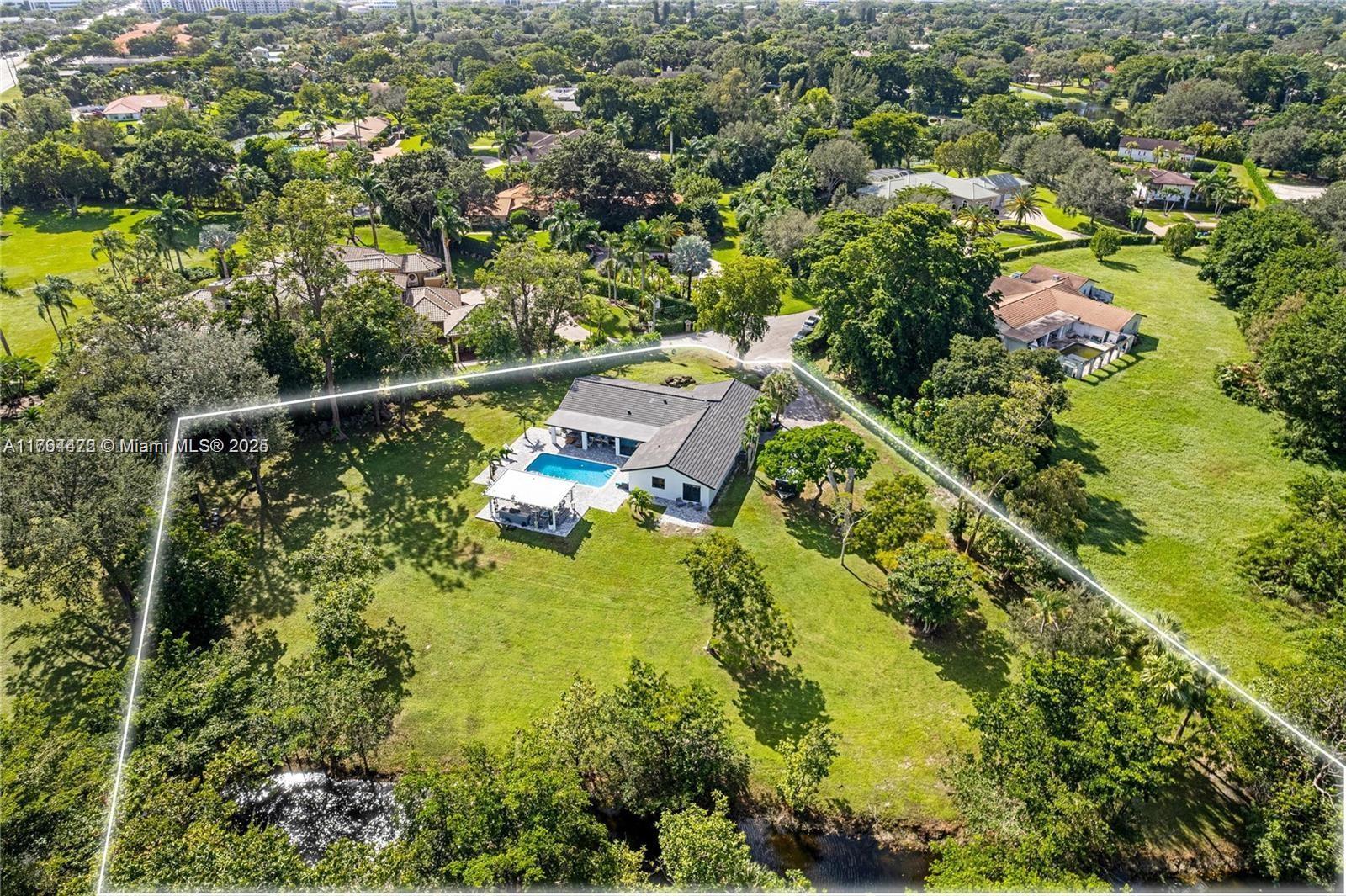 Picture of 9550 NW 42Nd Ct, Coral Springs, FL 33065
