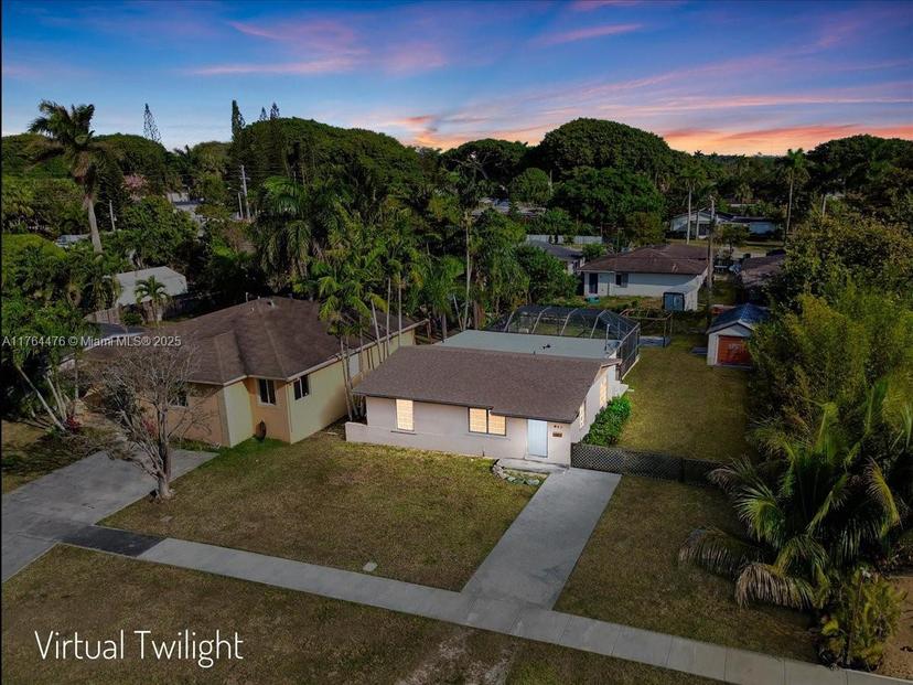 Picture of 841 NE 13Th St, Homestead FL 33030