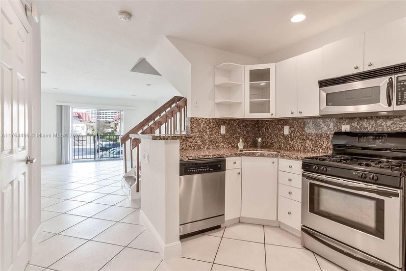 Picture of 8600 SW 67Th Ave # 921, Pinecrest FL 33156
