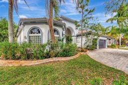 Picture of 10234 Oak Meadow Ln, Lake Worth, FL 33449