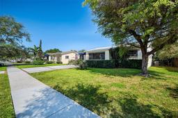 Picture of 1051 Oriole Ave, Miami Springs, FL 33166