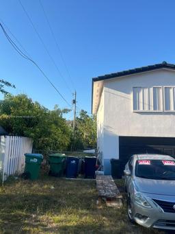 Picture of 9971 Colonial Dr, Miami, FL 33157