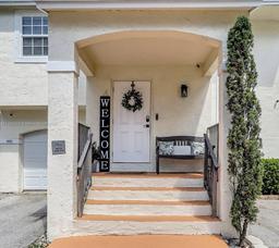 Picture of 9900 NW 2Nd Ct, Plantation, FL 33324