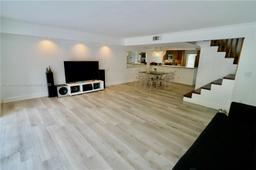 Picture of 16432 NE 26Th Ave # 5, North Miami Beach, FL 33160