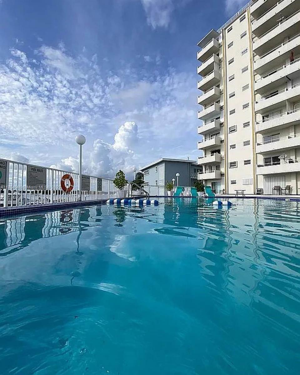 Picture of 7904 West Dr # 512, North Bay Village, FL 33141