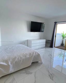 Picture of 7904 West Dr # 512, North Bay Village, FL 33141