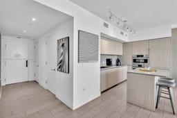 Picture of 4010 S Ocean Dr # R3106, Hollywood, FL 33019