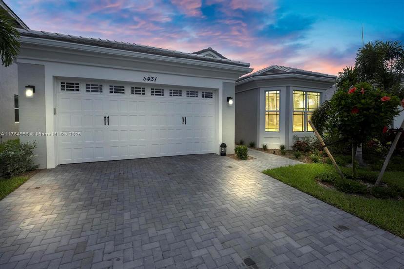 Picture of 5431 Empire Dr, Westlake FL 33470