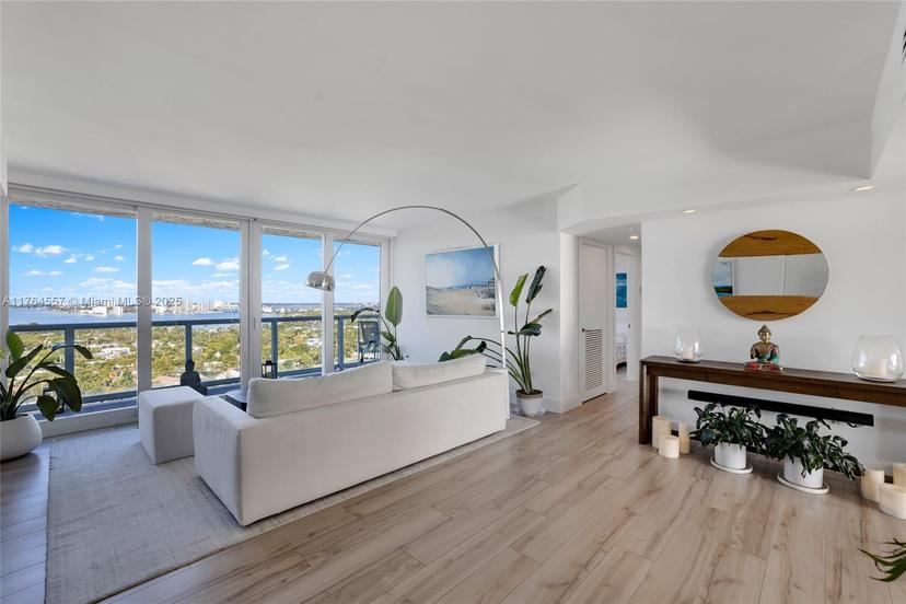 Picture of 5900 Collins Av, Miami Beach FL 33140