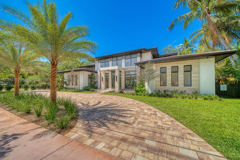 Picture of 6900 Granada Blvd, Coral Gables FL 33146