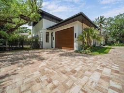 Picture of 6900 Granada Blvd, Coral Gables, FL 33146