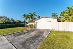 Picture of 7230 SW 131St Ave, Miami, FL 33183