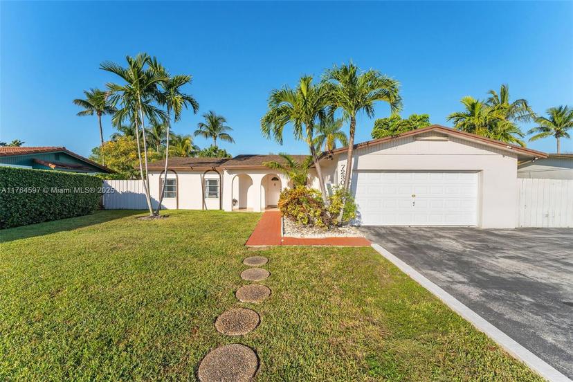 Picture of 7230 SW 131St Ave, Miami FL 33183