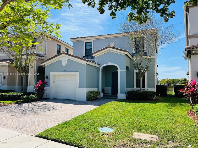 Picture of 616 NE 193Rd St, Miami FL 33179