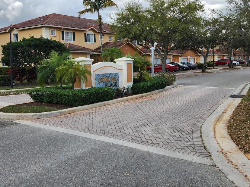 Picture of 6482 Catalina Ln # 6482, Tamarac FL 33321