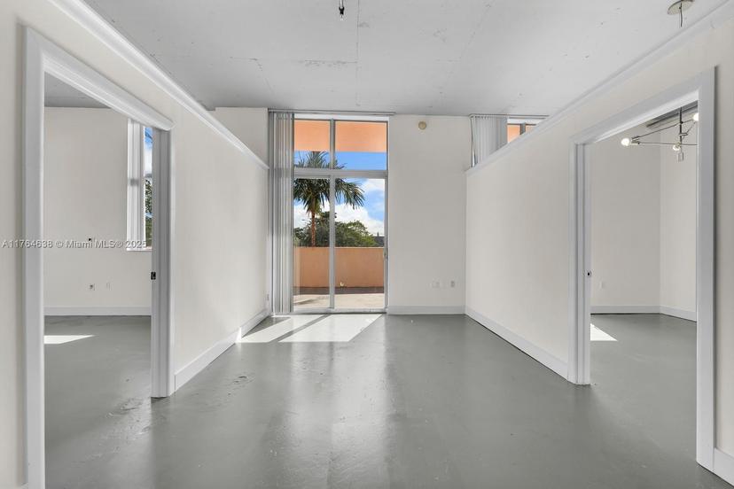 Picture of 2100 Van Buren St # 206, Hollywood FL 33020