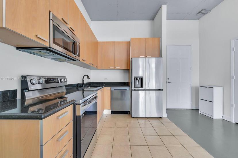 Picture of 2100 Van Buren St # 206, Hollywood FL 33020