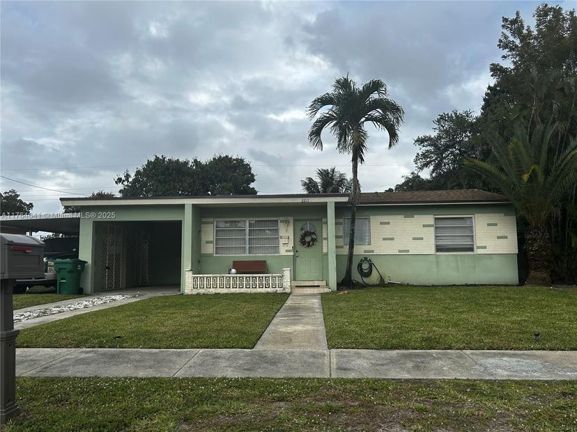 Picture of 2211 SW 67Th Ave, Miramar FL 33023