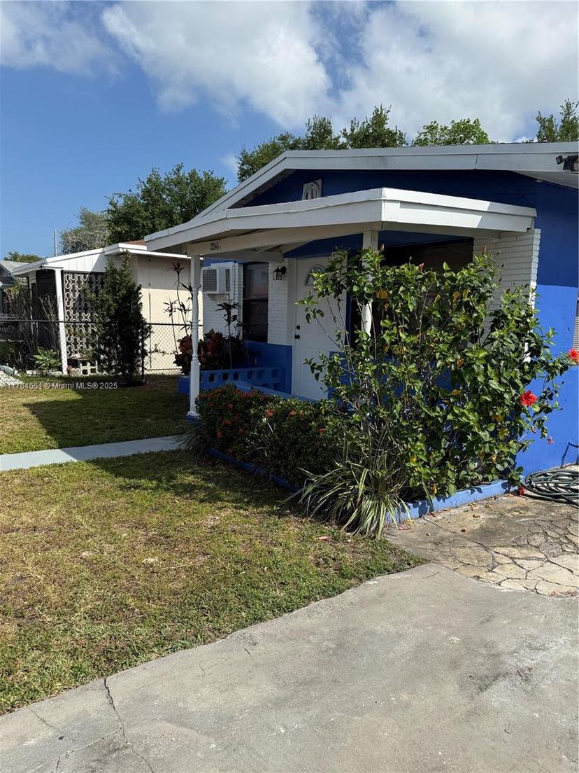 Picture of 2246 Mcclellan St, Hollywood FL 33020