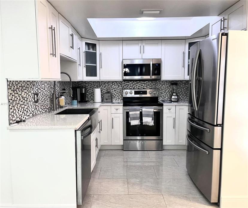 Picture of 6126 Seven Springs Blvd, Green Acres FL 33463