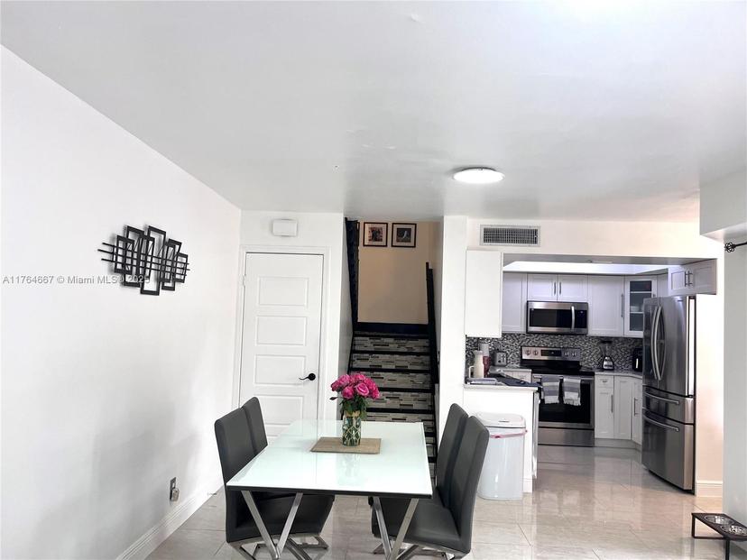Picture of 6126 Seven Springs Blvd, Green Acres FL 33463