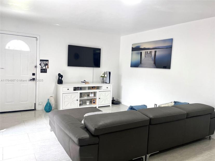 Picture of 6126 Seven Springs Blvd, Green Acres FL 33463