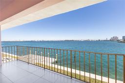Picture of 7921 East Dr # 14, North Bay Village, FL 33141