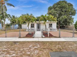 Picture of 15935 NW 19Th Ave, Miami Gardens, FL 33054