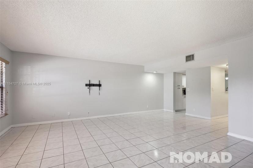 Picture of 3921 NW 94Th Ave # 6, Sunrise FL 33351